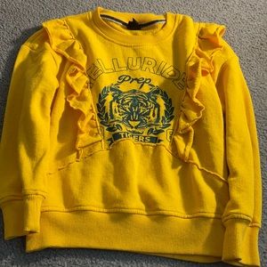 Yellow sweatshirt